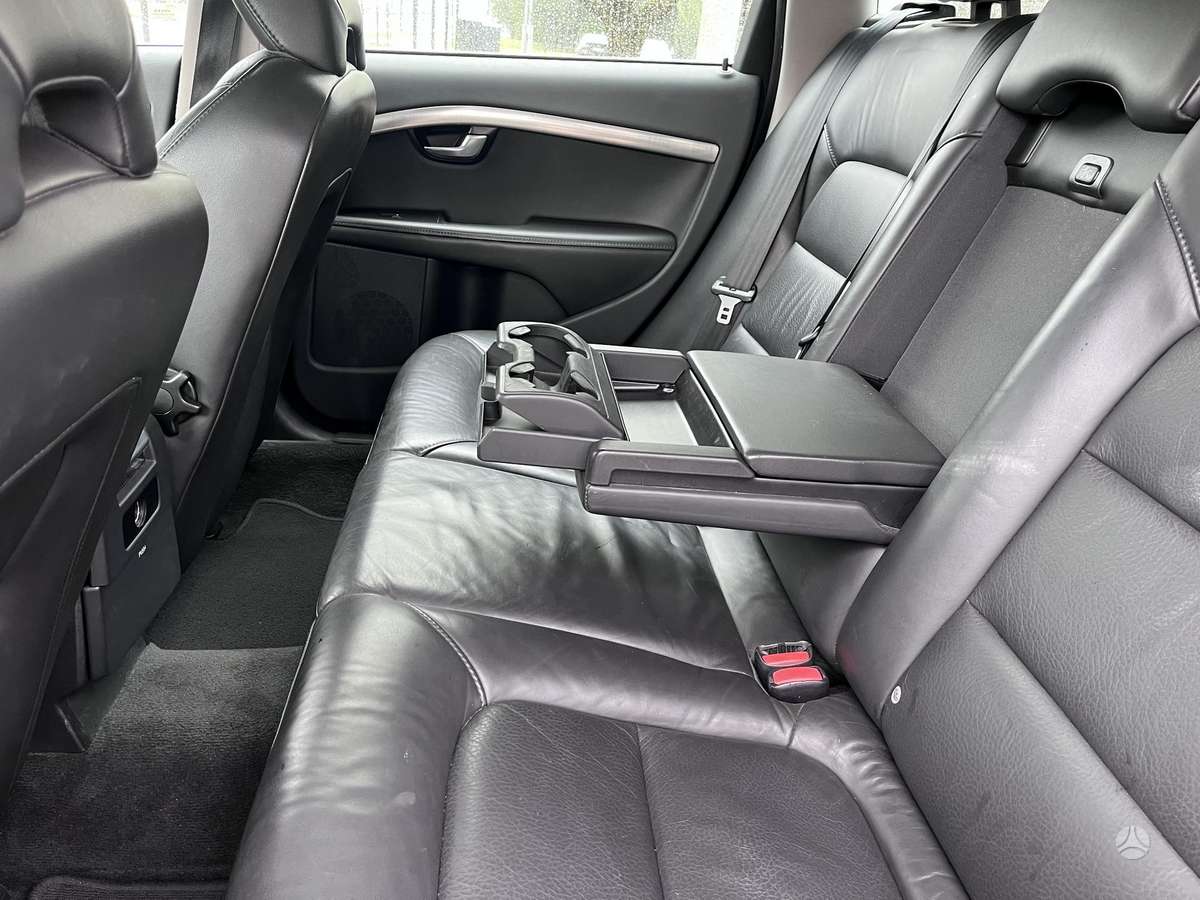Volvo V70 - 9