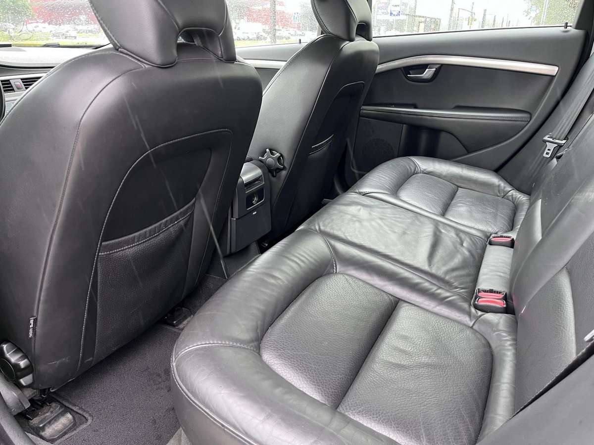 Volvo V70, 2.4 l., wagon