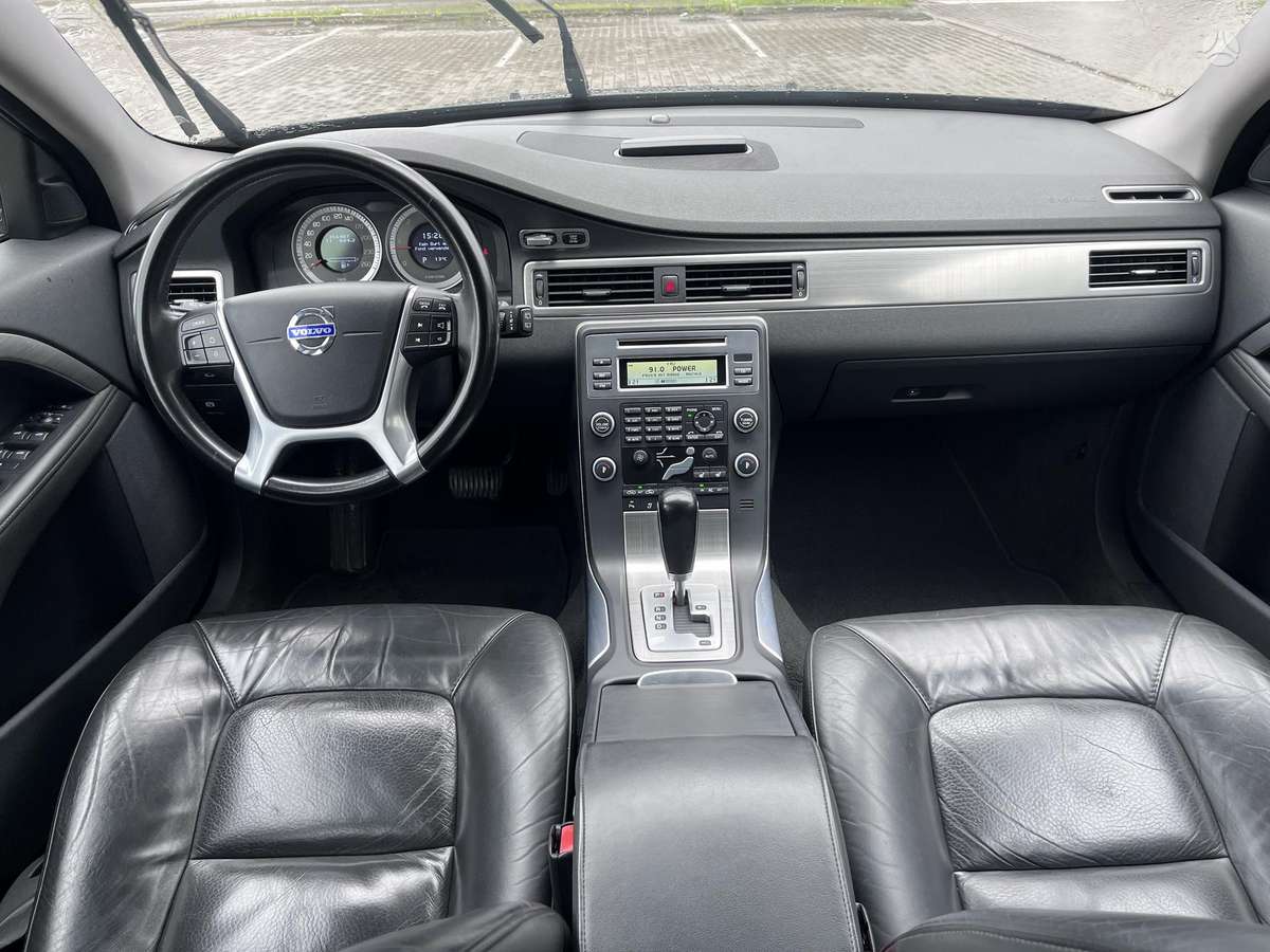 Volvo V70 - 11