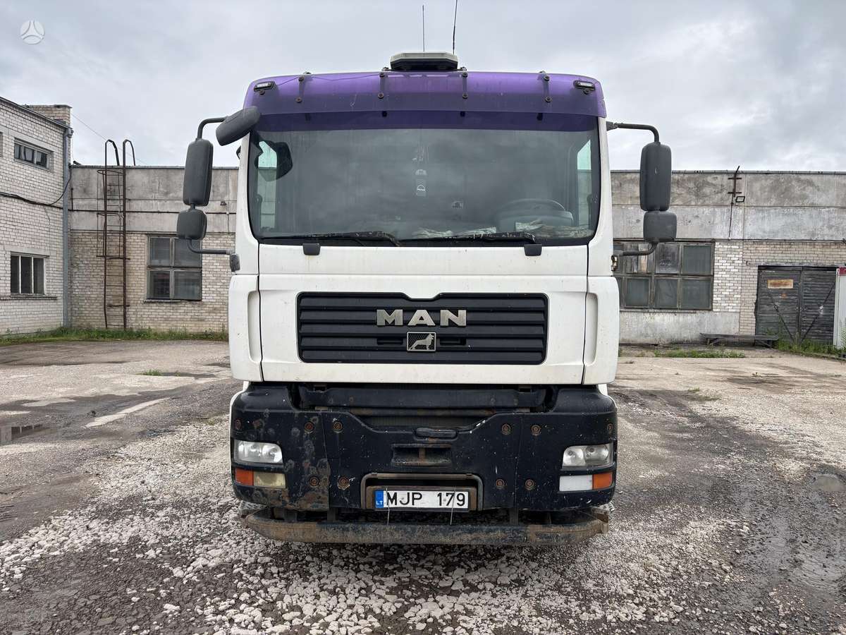 MAN TGA 32.410 8X4 BB, concrete pump