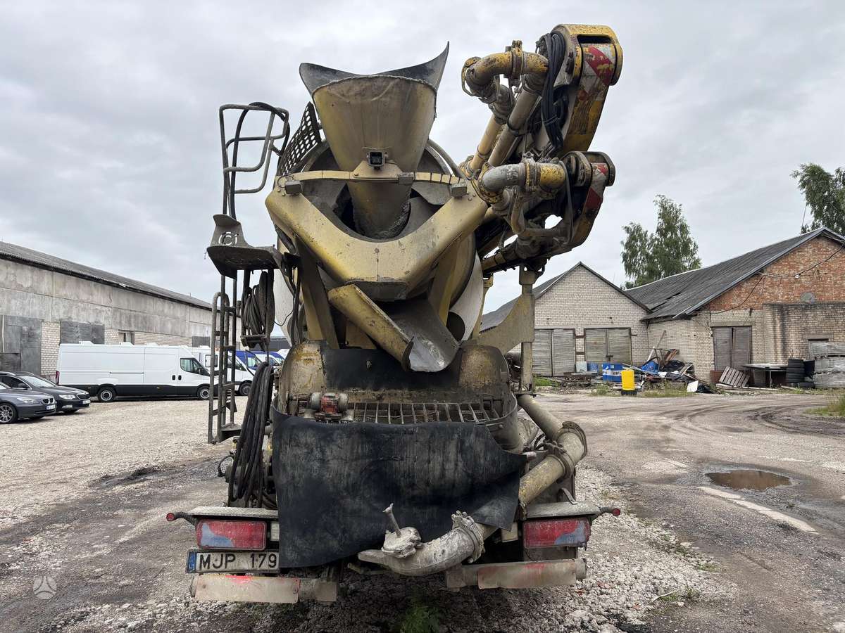 MAN TGA 32.410 8X4 BB, concrete pump