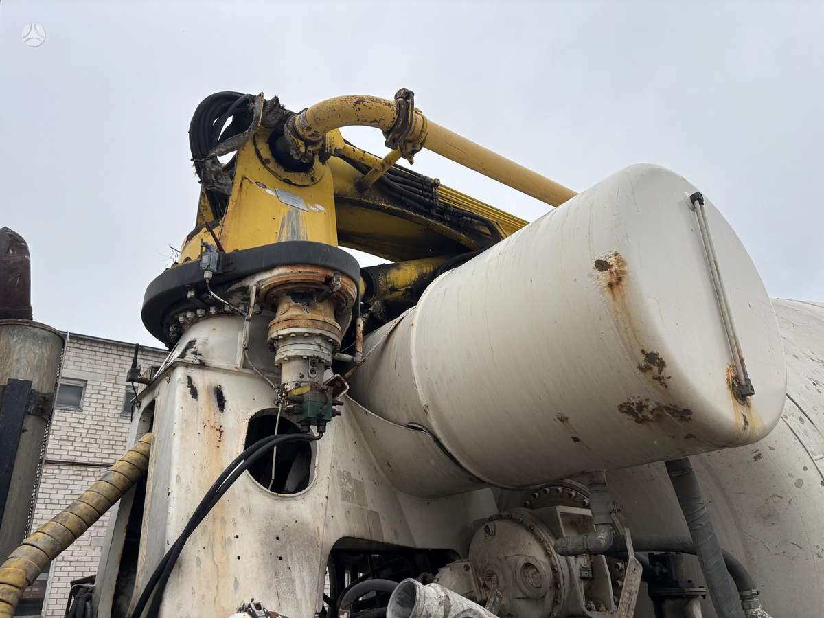 MAN TGA 32.410 8X4 BB, concrete pump