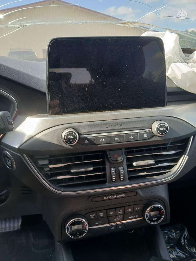 Ford Focus по частям