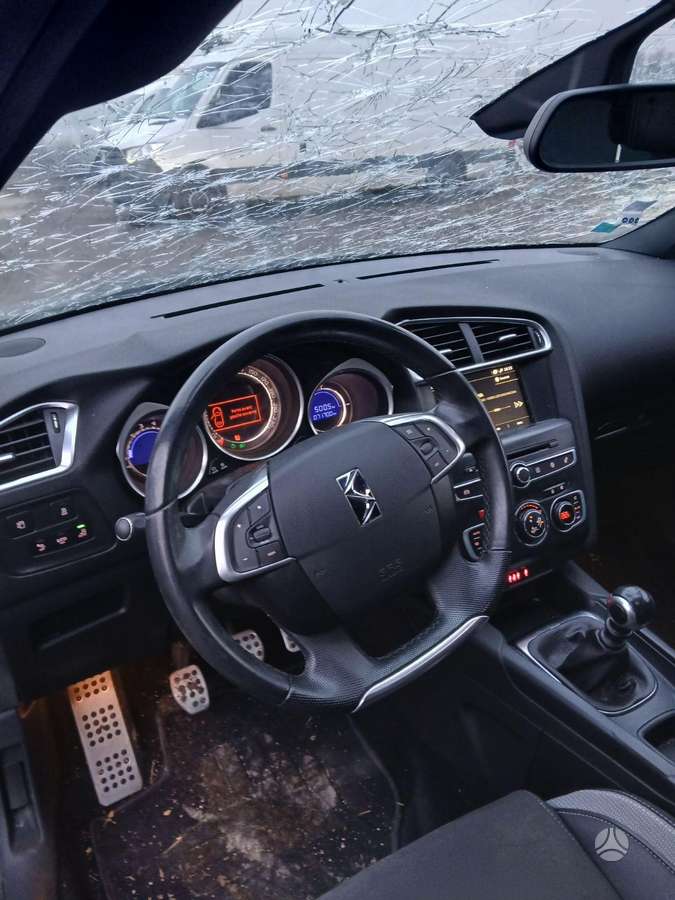 Citroen DS4 dalimis