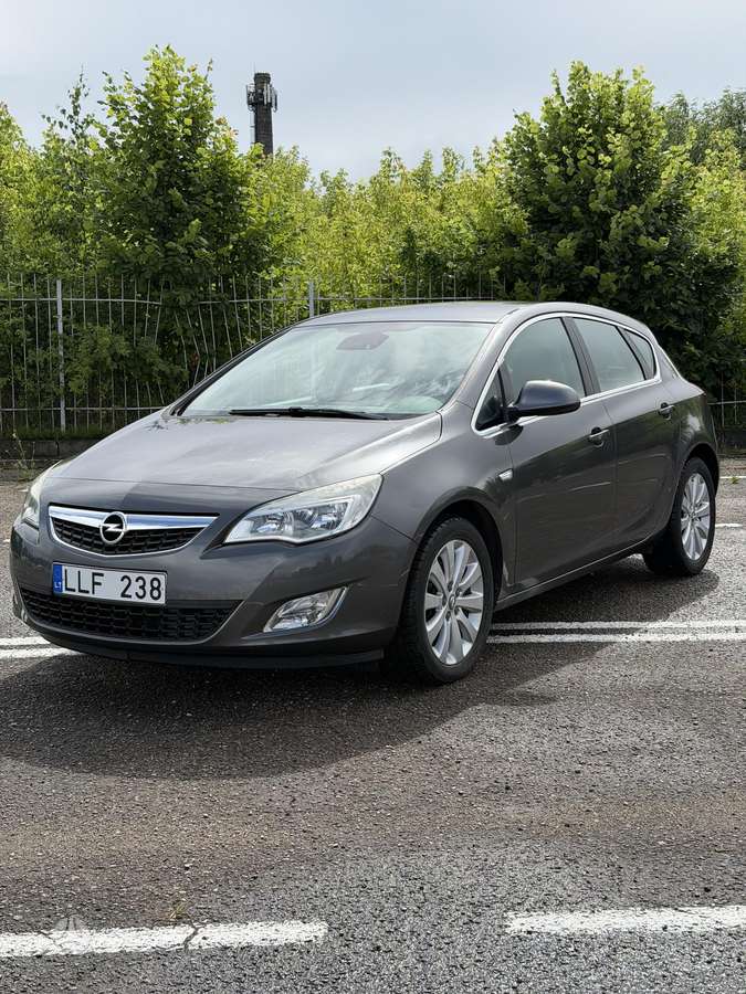 Opel Astra, 1.7 l., hatchback