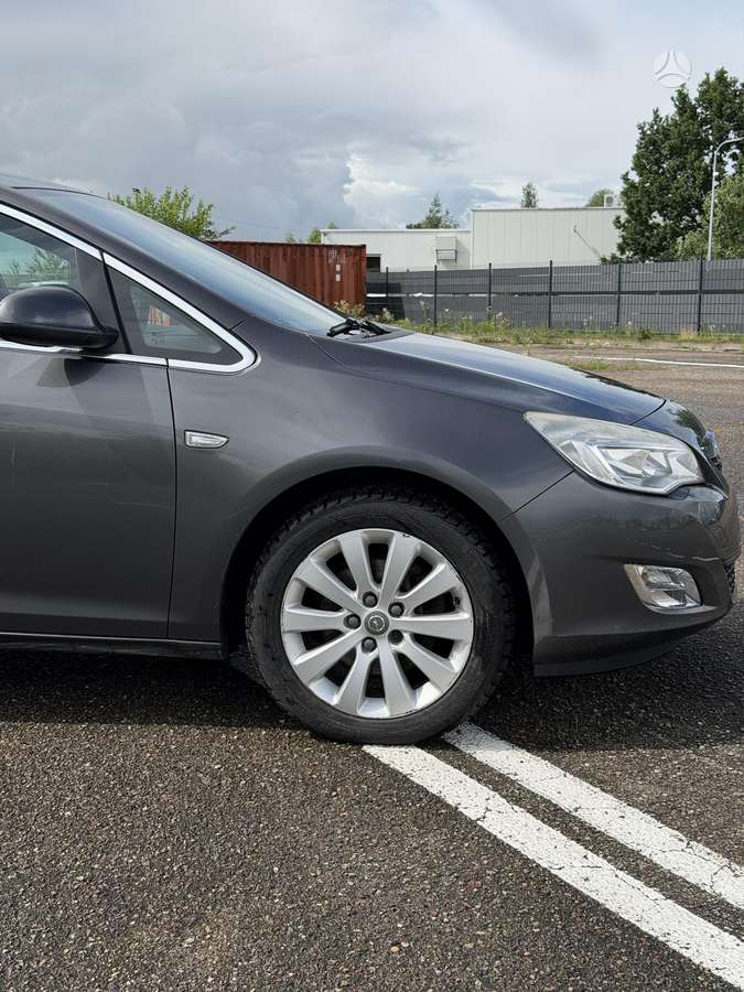 Opel Astra, 1.7 l., hatchback