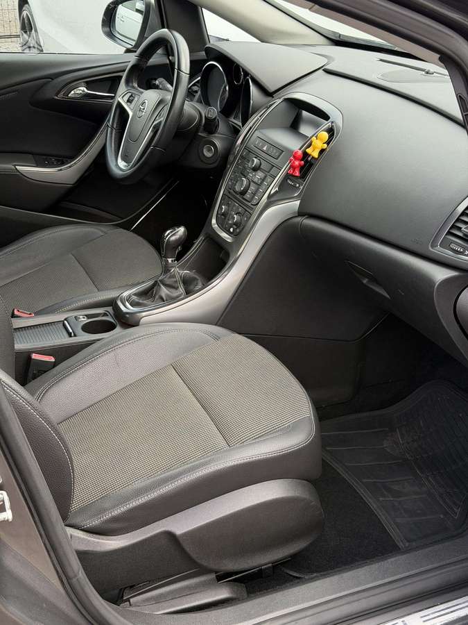 Opel Astra, 1.7 l., hatchback