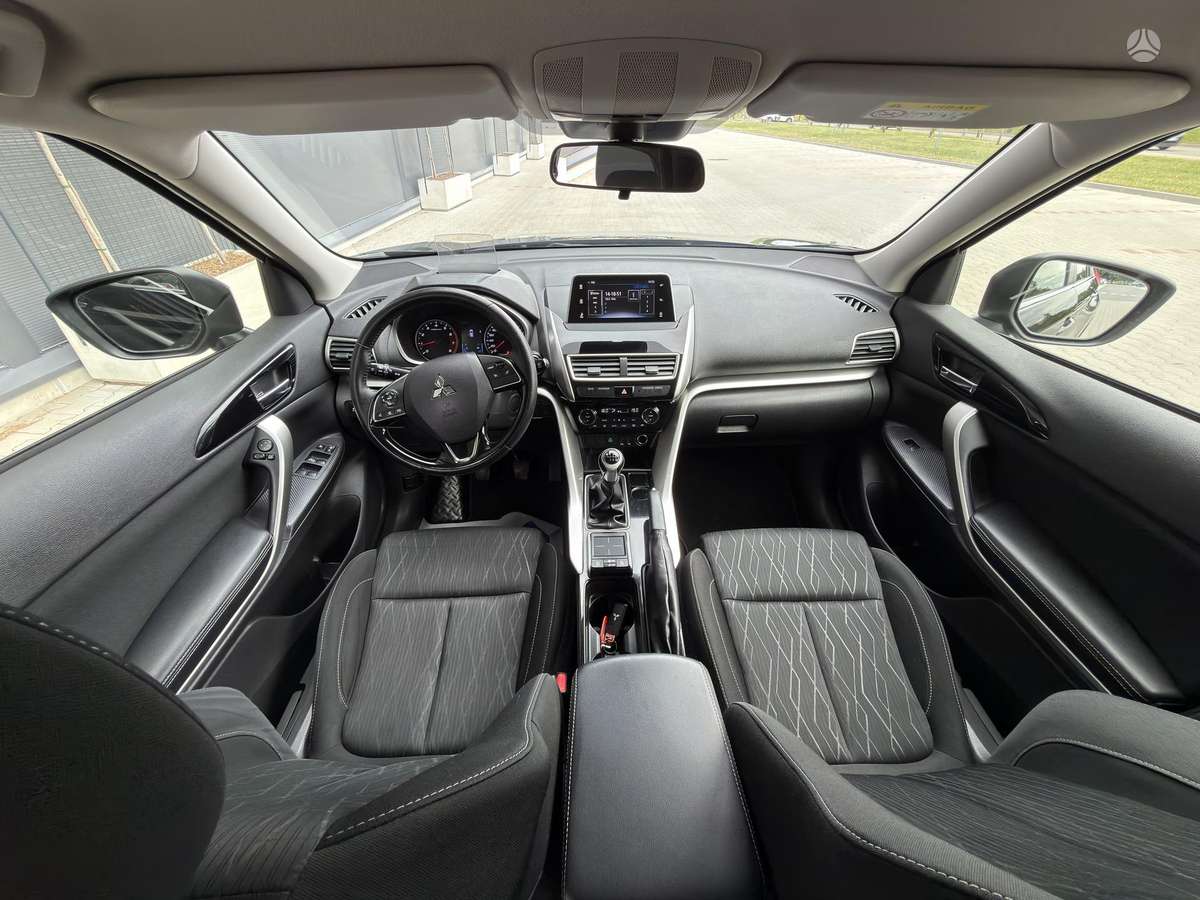 Mitsubishi Eclipse Cross, 1.5 l., off-road / crossover