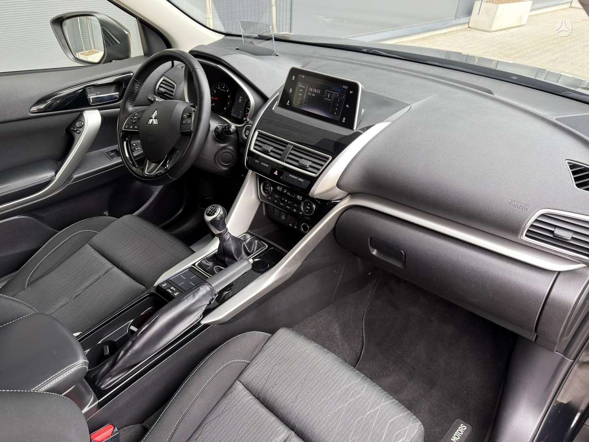 Mitsubishi Eclipse Cross, 1.5 l., off-road / crossover