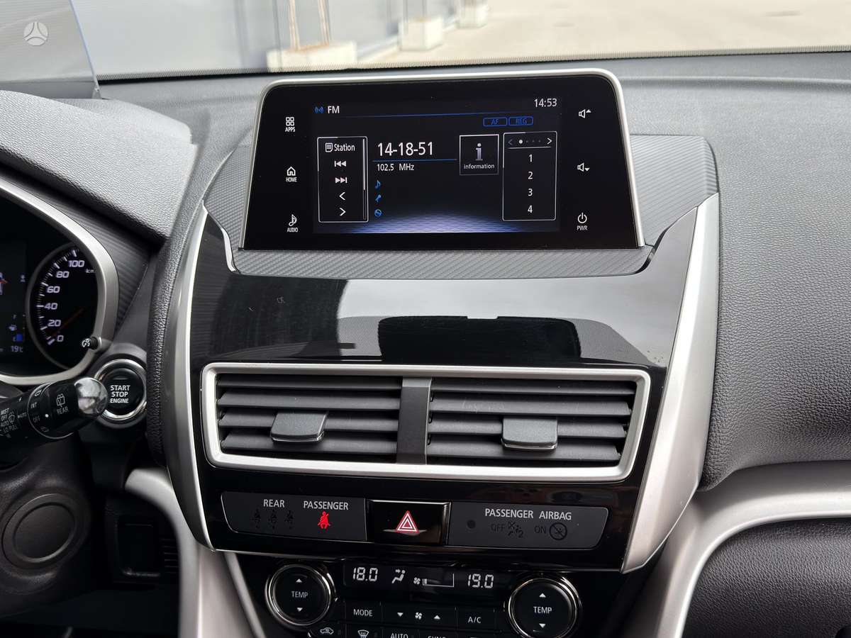 Mitsubishi Eclipse Cross, 1.5 l., off-road / crossover