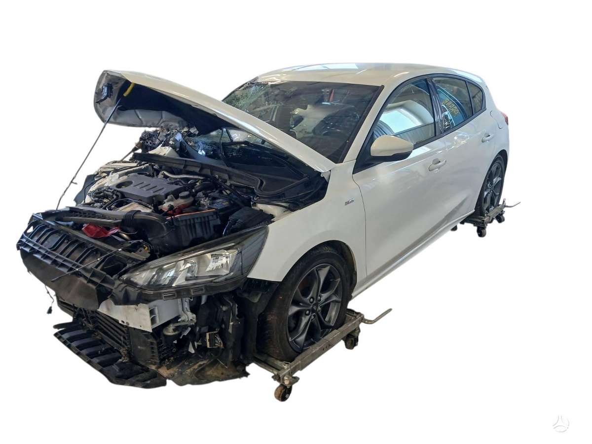 Ford Focus dalimis