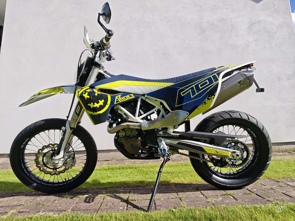 Husqvarna Enduro 690cc, enduro / adventure