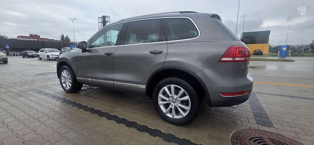 Volkswagen Touareg - 5