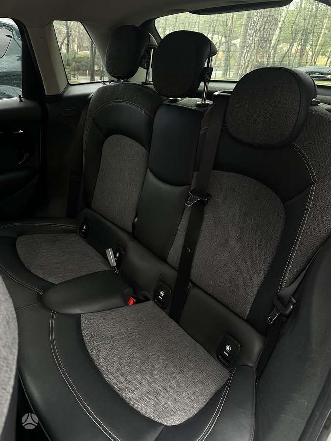 Mini Cooper, 1.5 l., hatchback