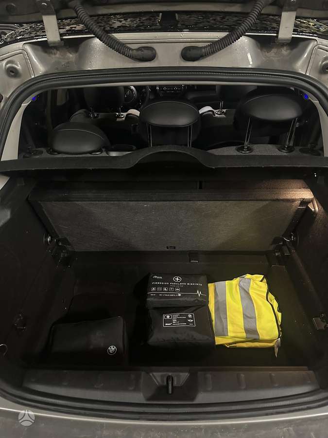 Mini Cooper, 1.5 l., Хэтчбек