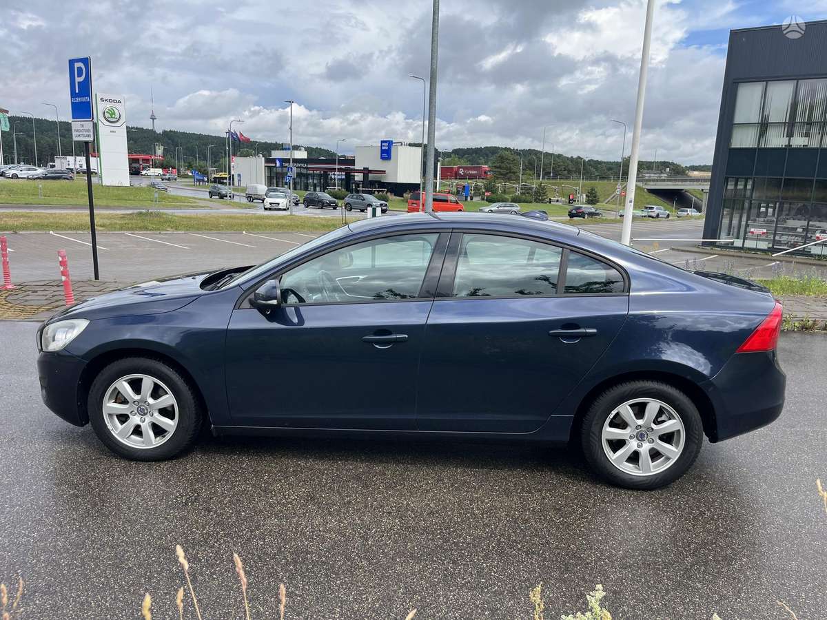 Volvo S60, 1.6 l., Седан
