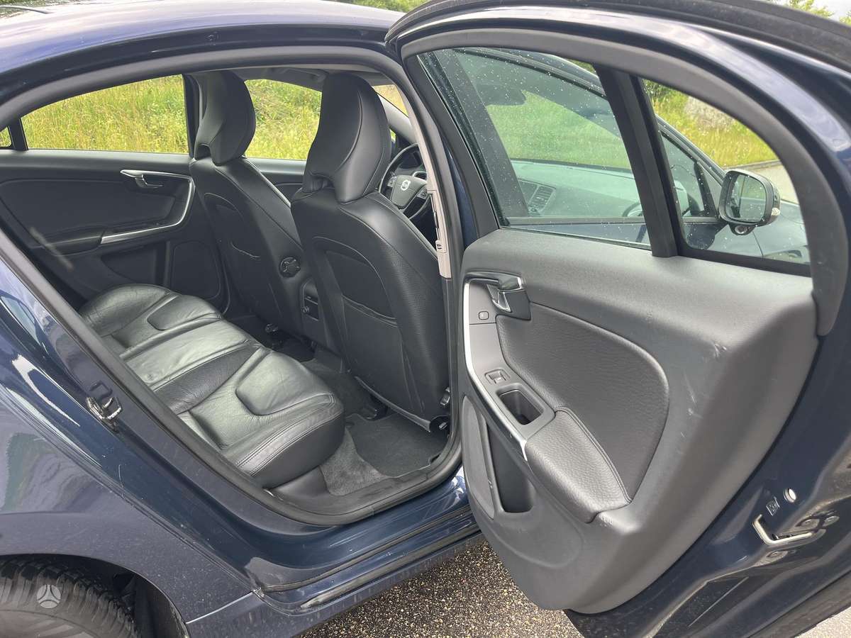Volvo S60, 1.6 l., Седан