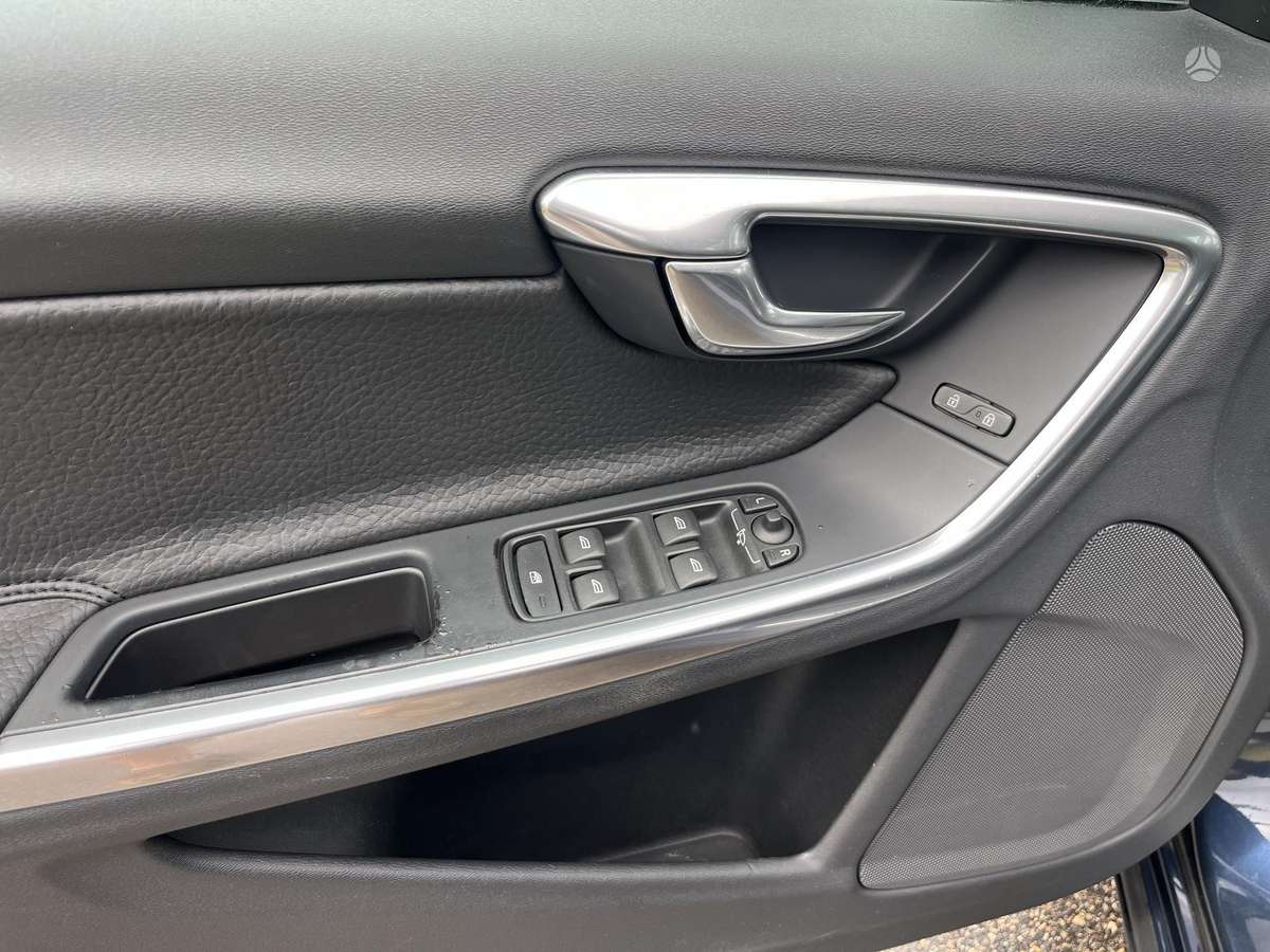 Volvo S60, 1.6 l., Седан