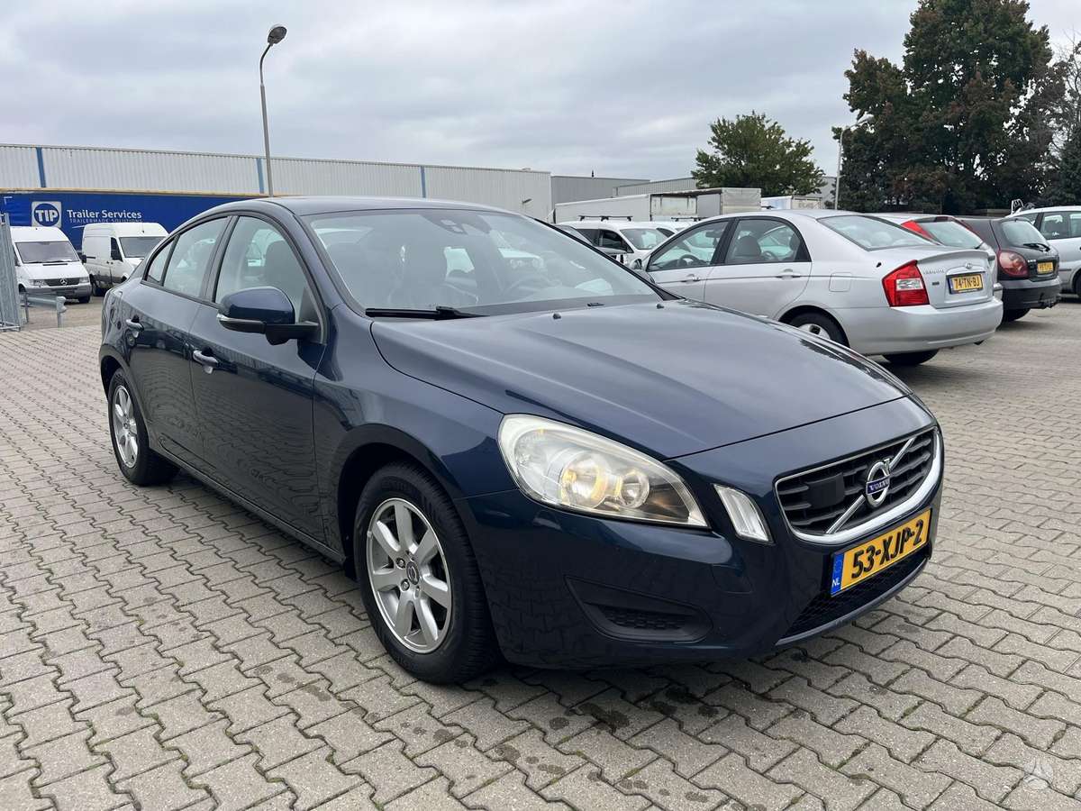 Volvo S60, 1.6 l., Седан