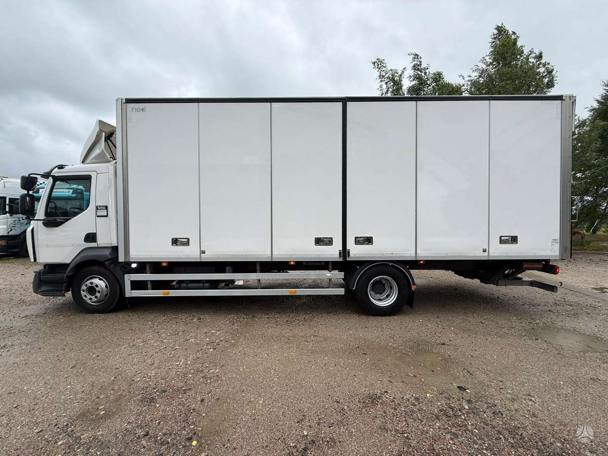 Renault D14 / Open side box, isothermal trucks