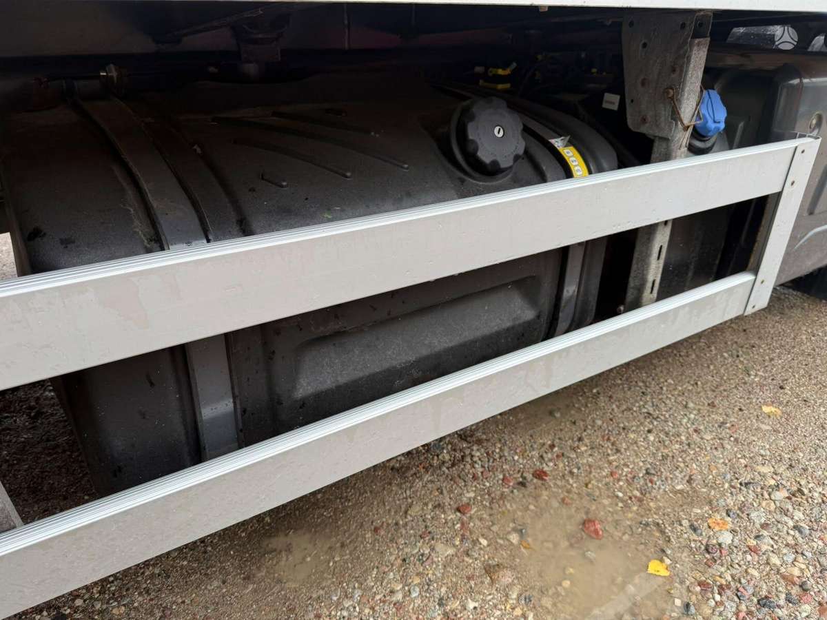 Renault D14 / Open side box, isothermal trucks