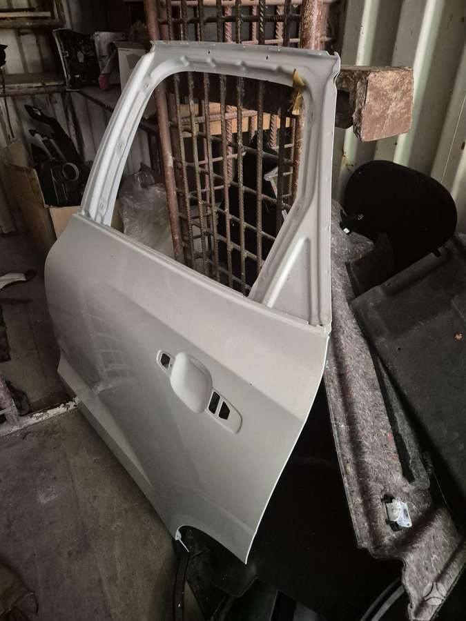 Volvo XC60, 32322065, bamperiai, durys, sparnai