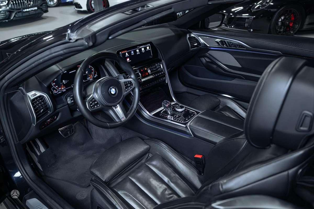 BMW M850, 4.4 l., convertible