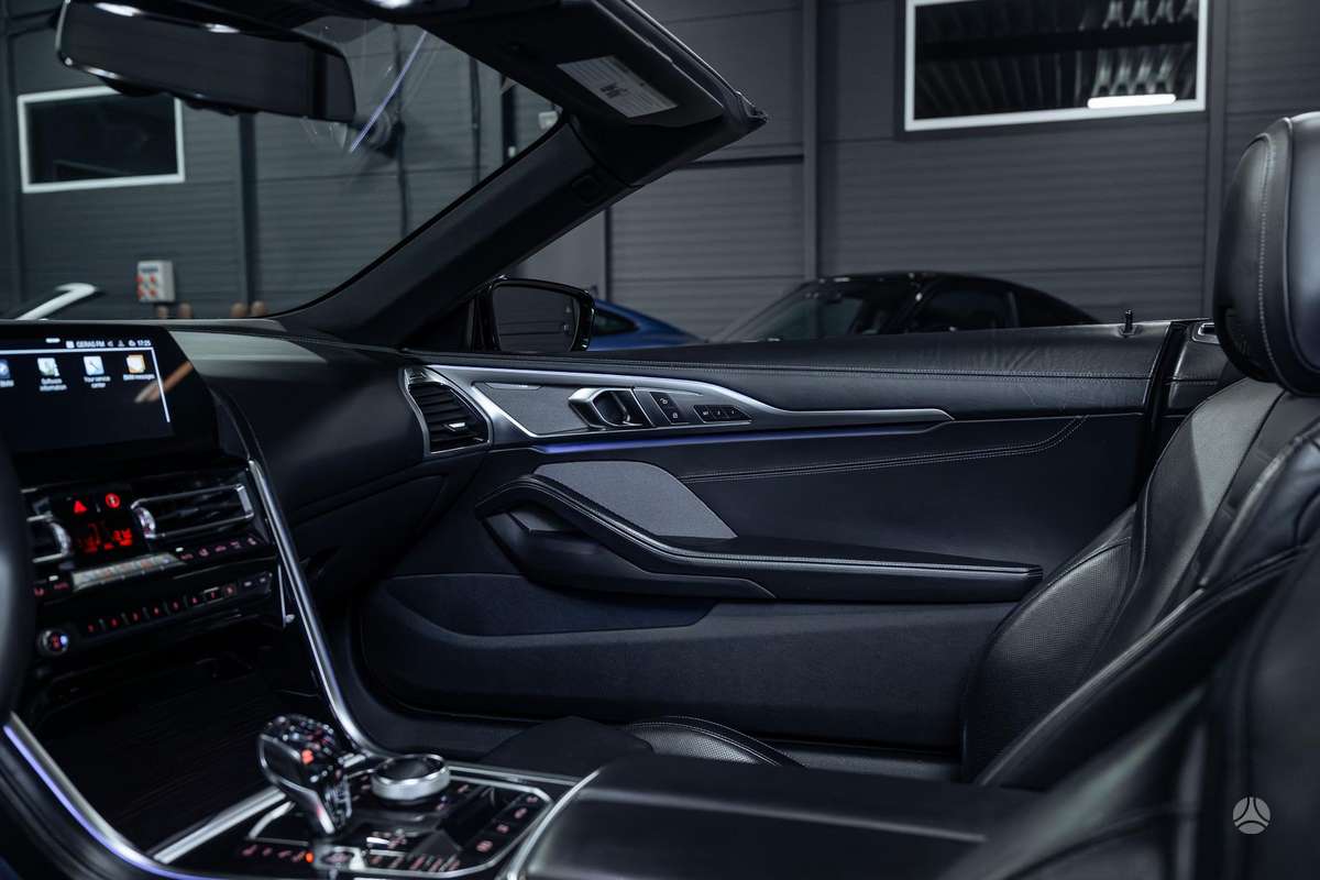 BMW M850, 4.4 l., Кабриолет