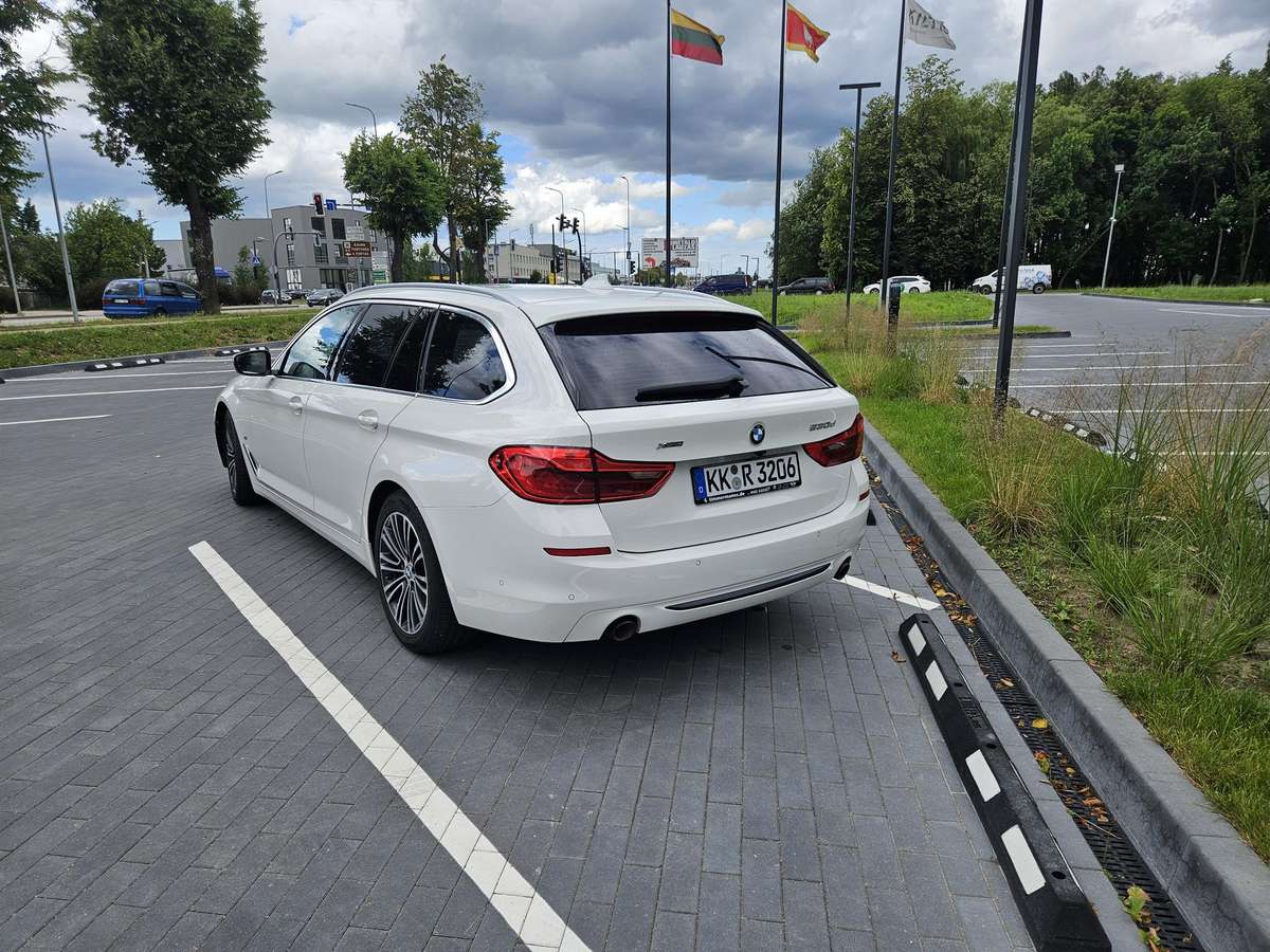 BMW 530, 3.0 l., wagon