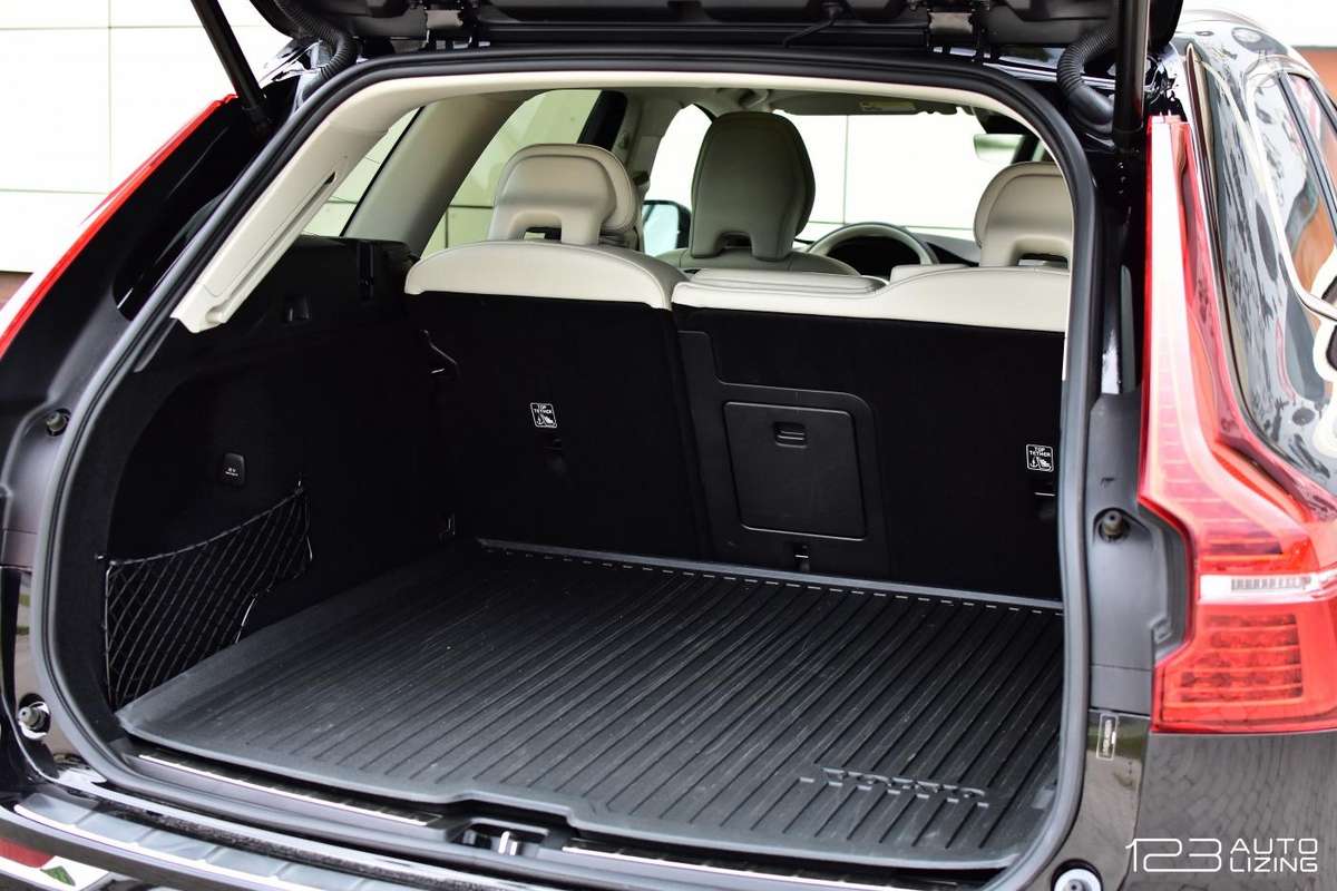 Volvo XC60, 2.0 l., Внедорожник / Кроссовер