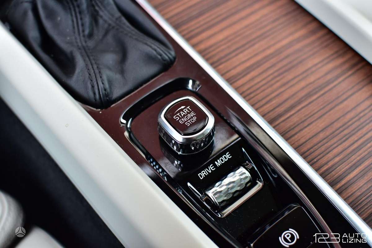 Volvo XC60, 2.0 l., Внедорожник / Кроссовер
