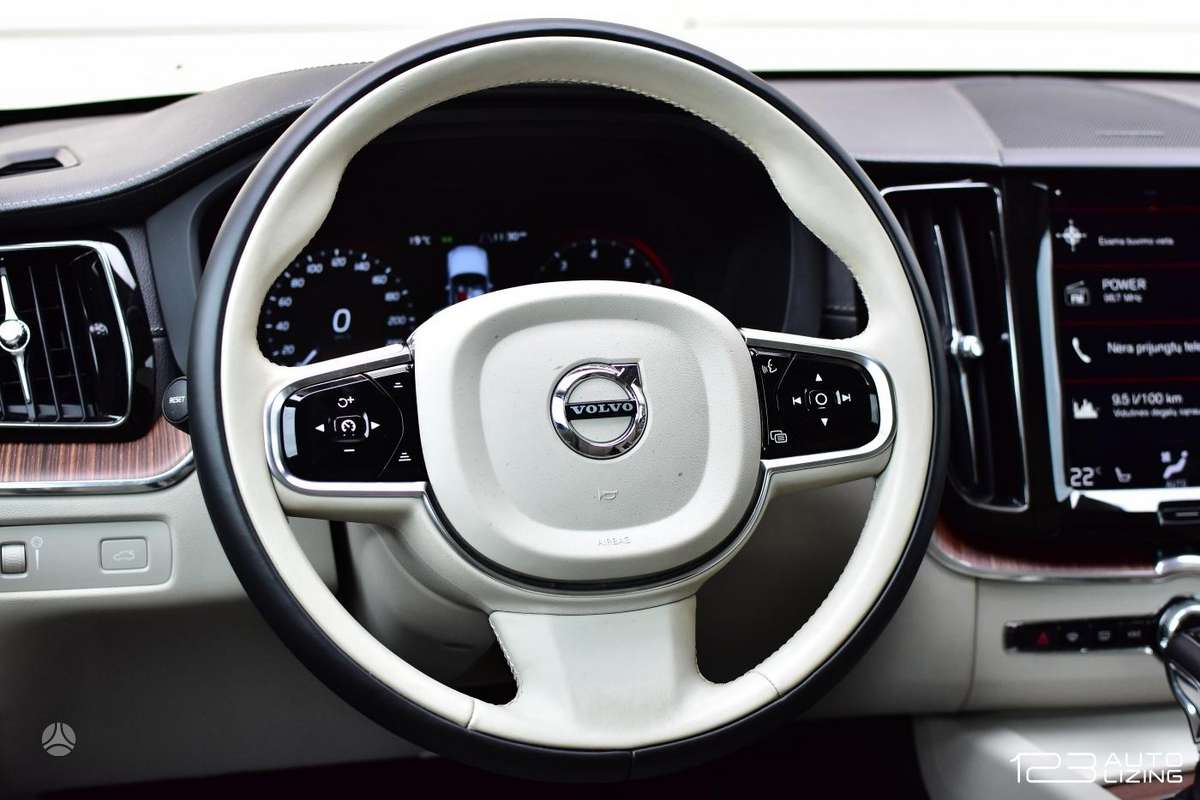 Volvo XC60, 2.0 l., Внедорожник / Кроссовер