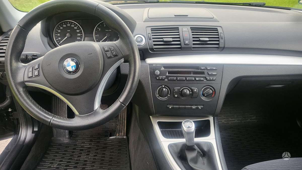 BMW 116, 1.6 l., Хэтчбек
