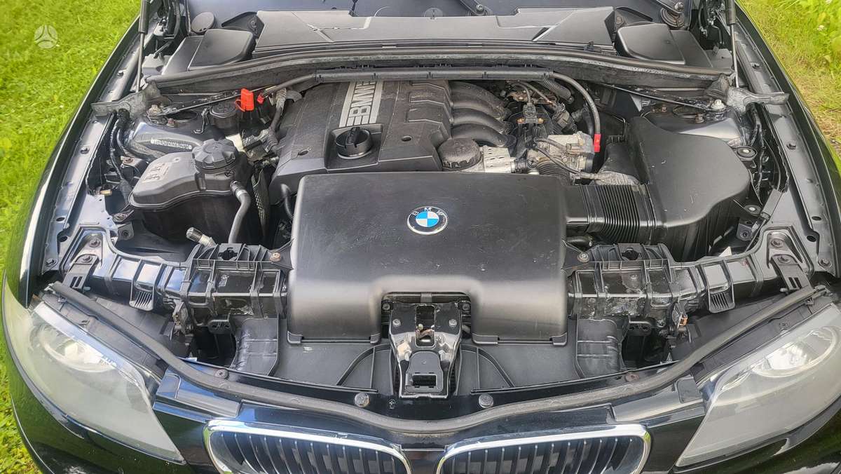 BMW 116, 1.6 l., Хэтчбек