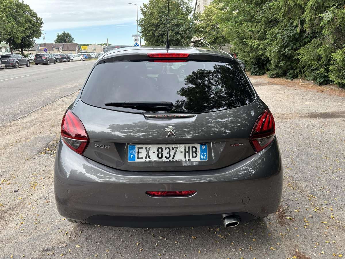 Peugeot 208 - 6