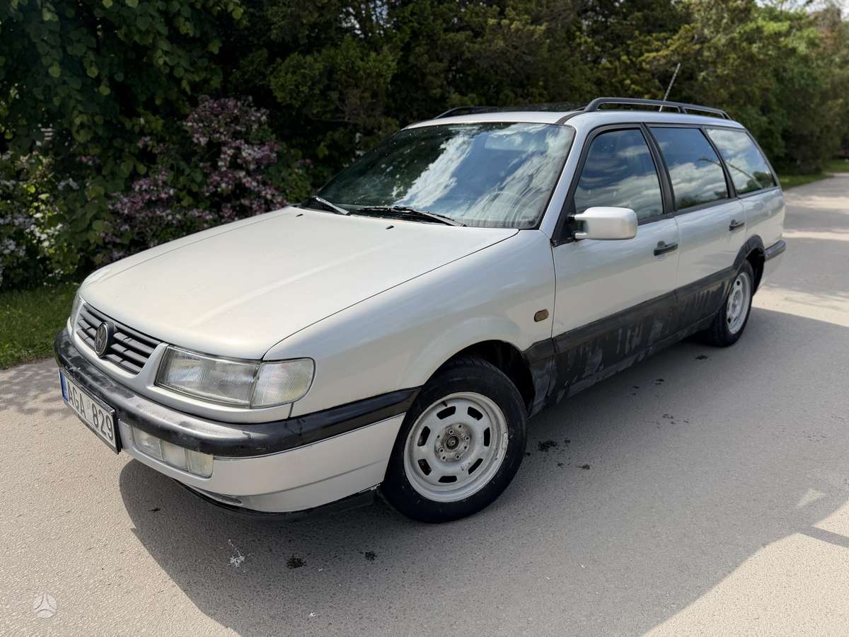 Volkswagen Passat - 2