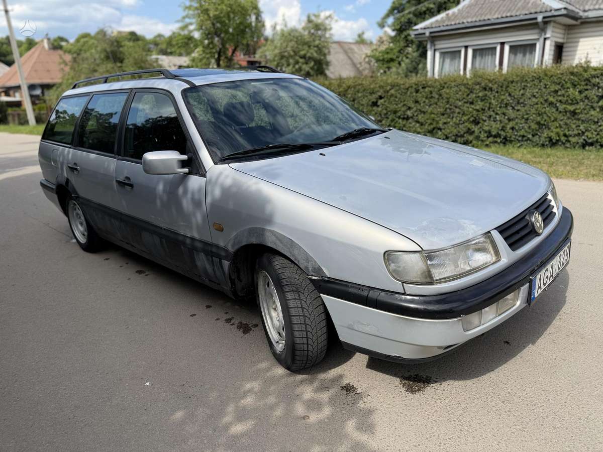 Volkswagen Passat - 4