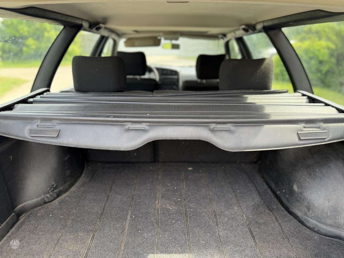 Volkswagen Passat - 11