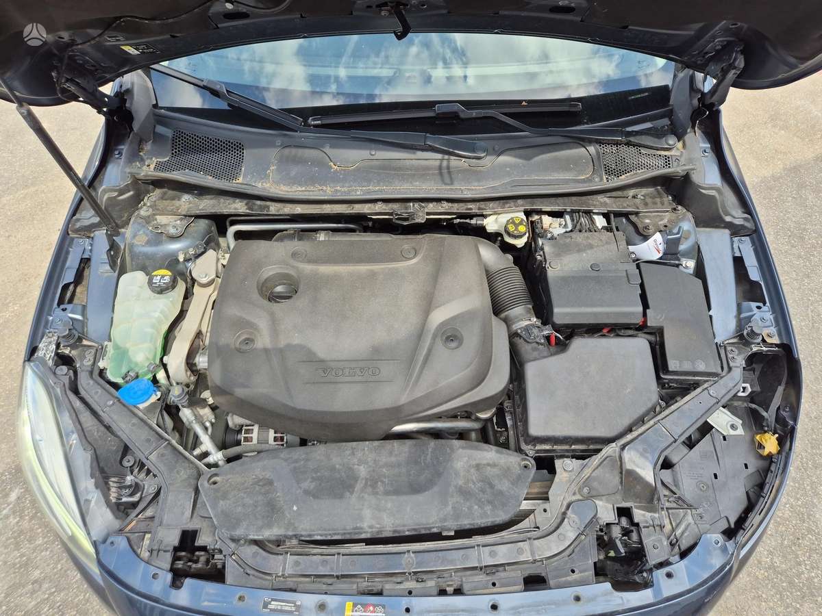 Volvo V40, 2.0 l., Хэтчбек