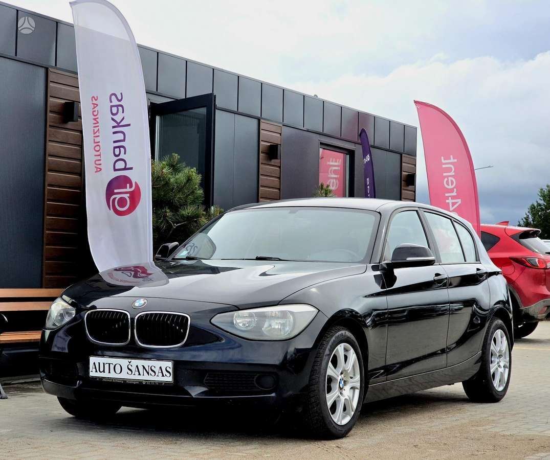 BMW 120, 2.0 l., hatchback