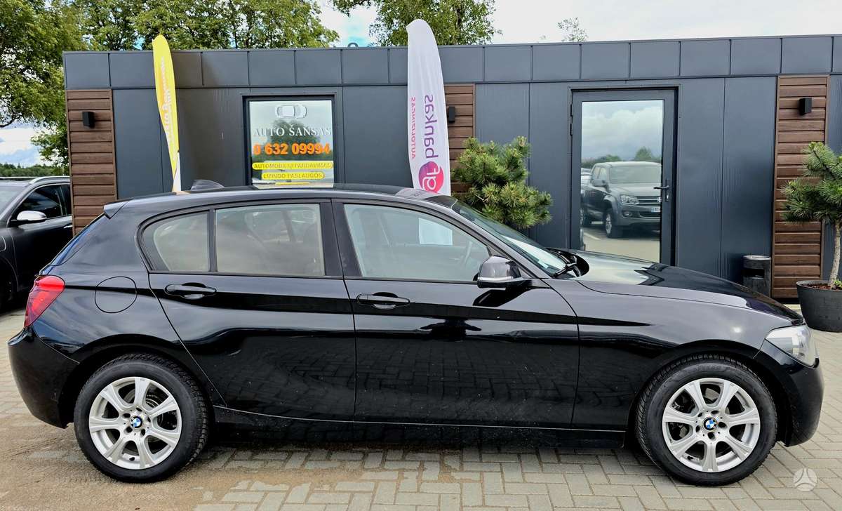 BMW 120, 2.0 l., hatchback