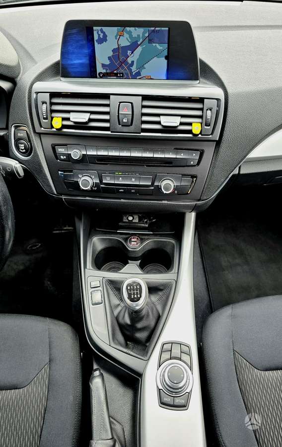BMW 120, 2.0 l., hatchback