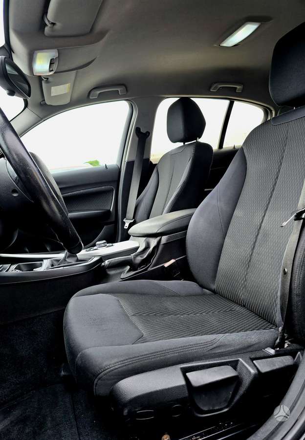 BMW 120, 2.0 l., hatchback