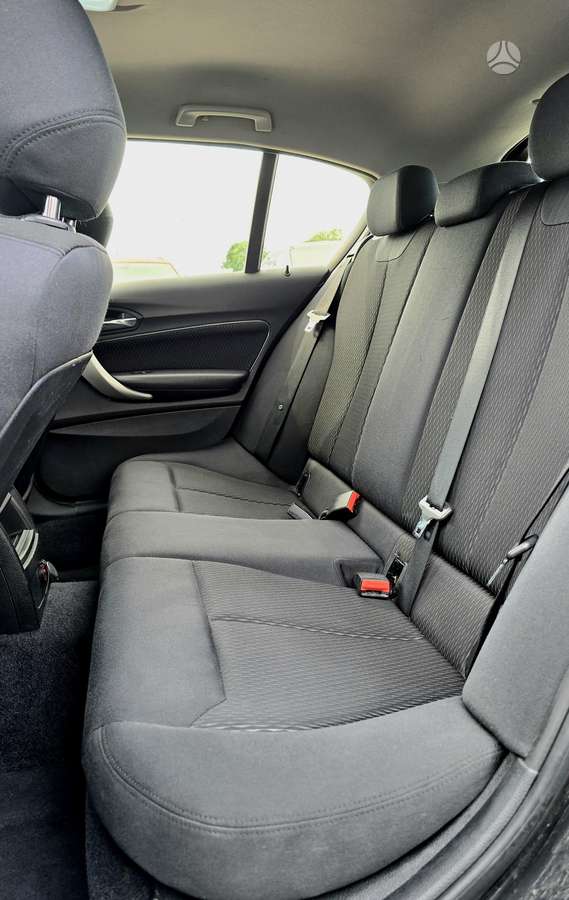 BMW 120, 2.0 l., hatchback