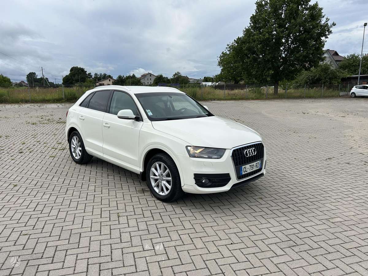 Audi Q3, 2.0 l., Внедорожник / Кроссовер