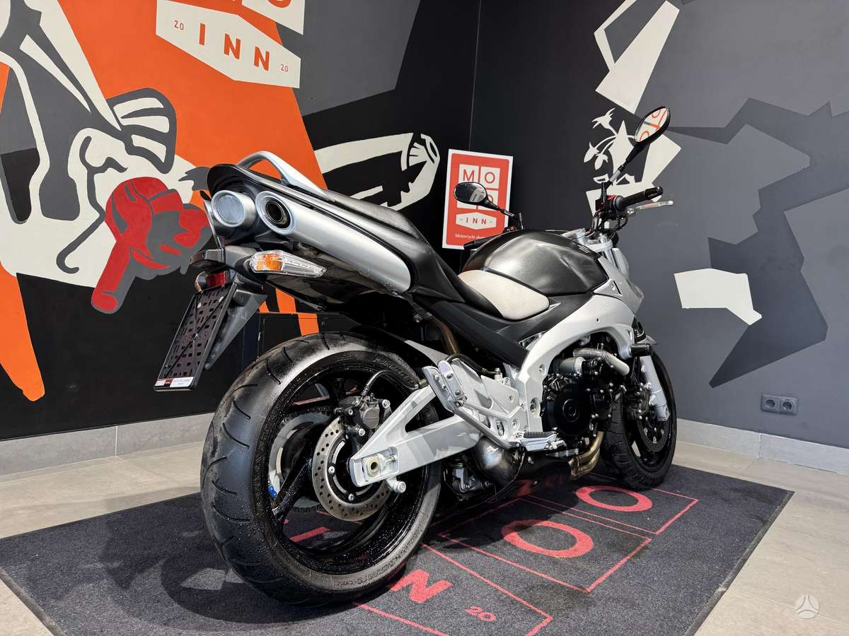 Suzuki GSR 600cc, street / classic
