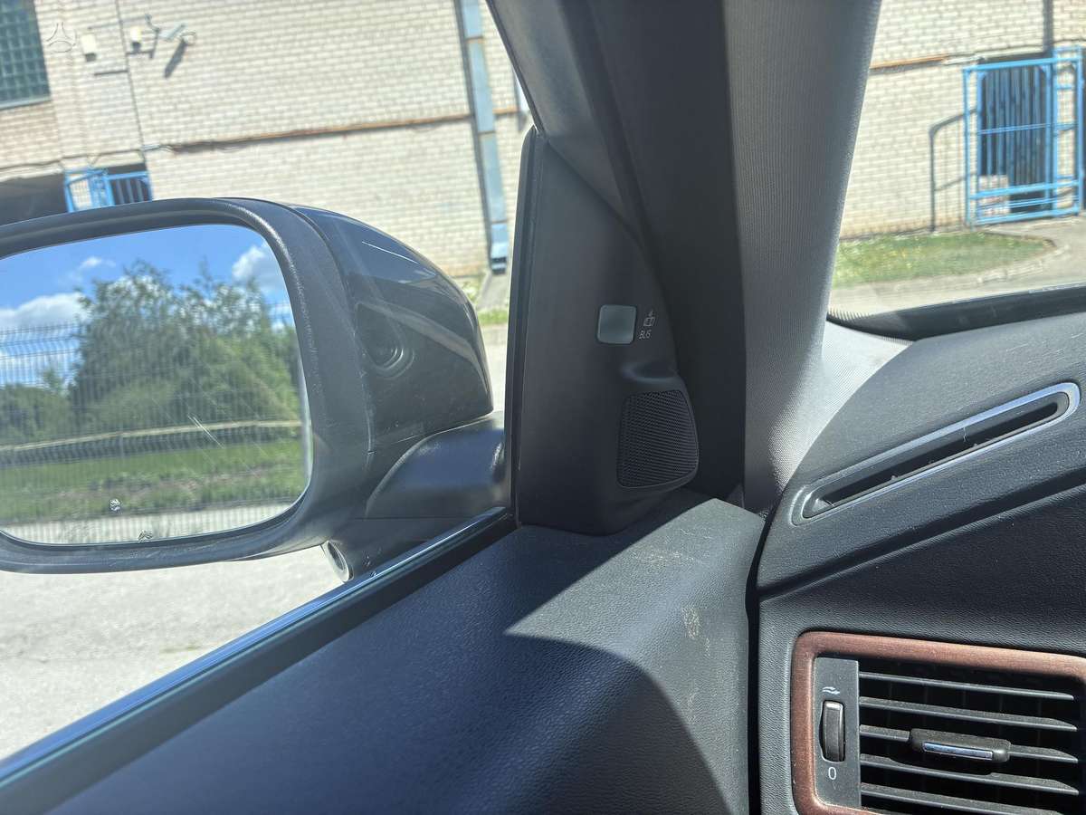 Volvo XC70, 3.2 l., Универсал