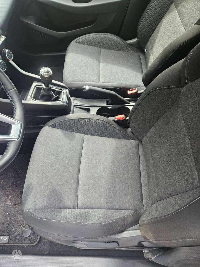 Renault Clio - 7