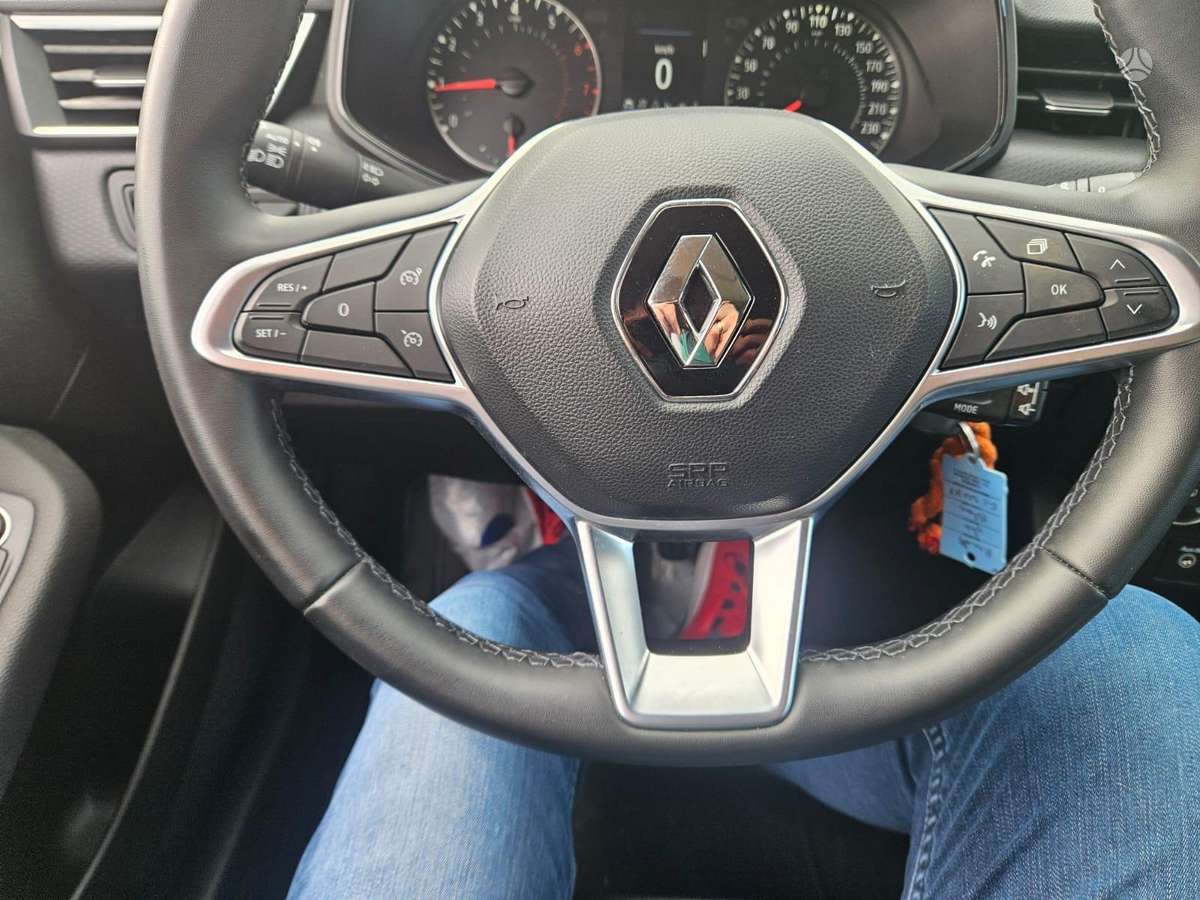 Renault Clio - 8