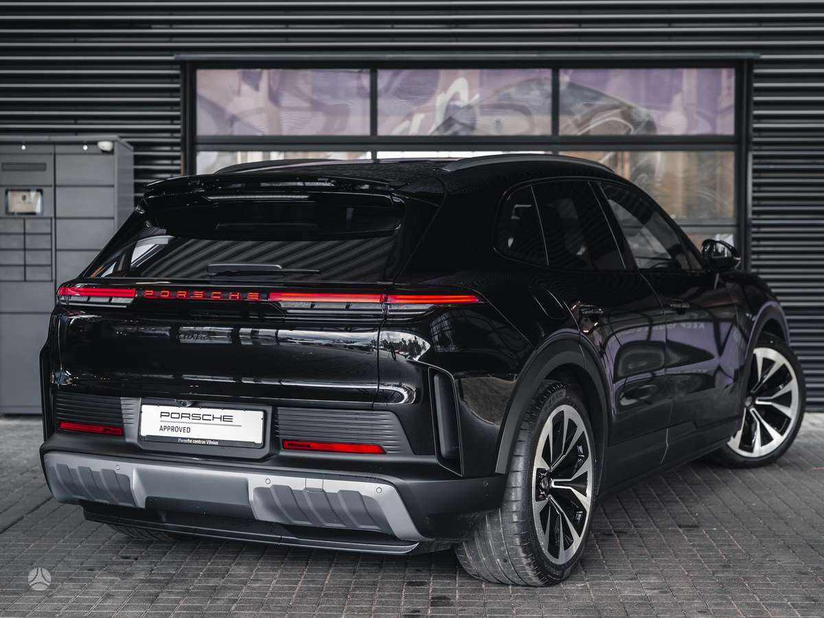 Porsche Cayenne - 5
